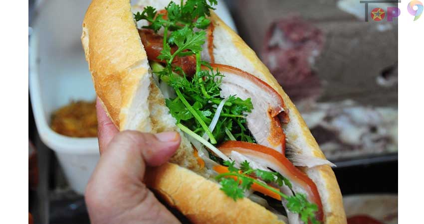 banh-mi-pha-lau-noi-tieng-suot-6-thap-ky-tai-goc-pho-sai-gon-5